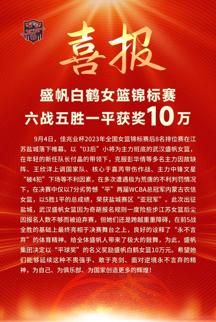 开篇的对比就十分强烈，作为长辈中的姐姐，姑妈在葬礼上既要哭丧、照应宾客，还要忙前忙后给打牌的亲友们端茶送水，而身为弟弟的舅舅则轻松地打着麻将